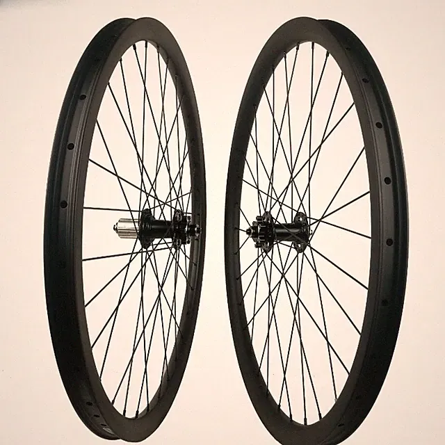 Carbon Asymmetric XC Mtb Wheelset 29er Crosscountry Bike Clincher Tubeless Wheel