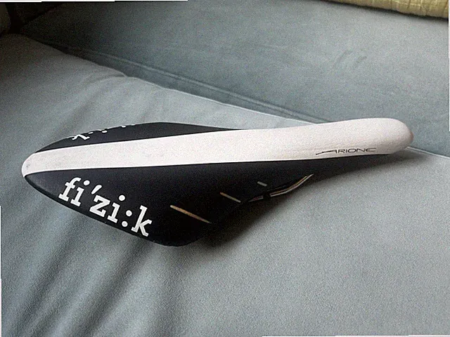 Fizik Arione R3 Cycling Saddle Kium Rails Road CX MTB 205gr Black/Gray