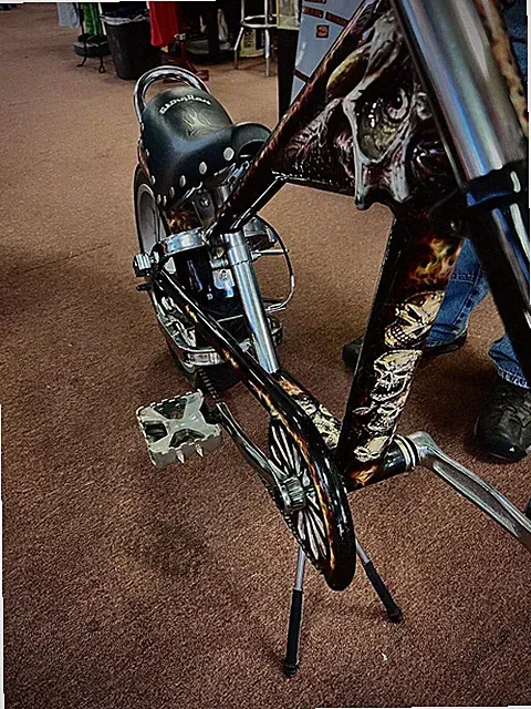 Stingray OCC Orange County Chopper Bicycle CUSTOM PAINT &MOLDING SKULLS